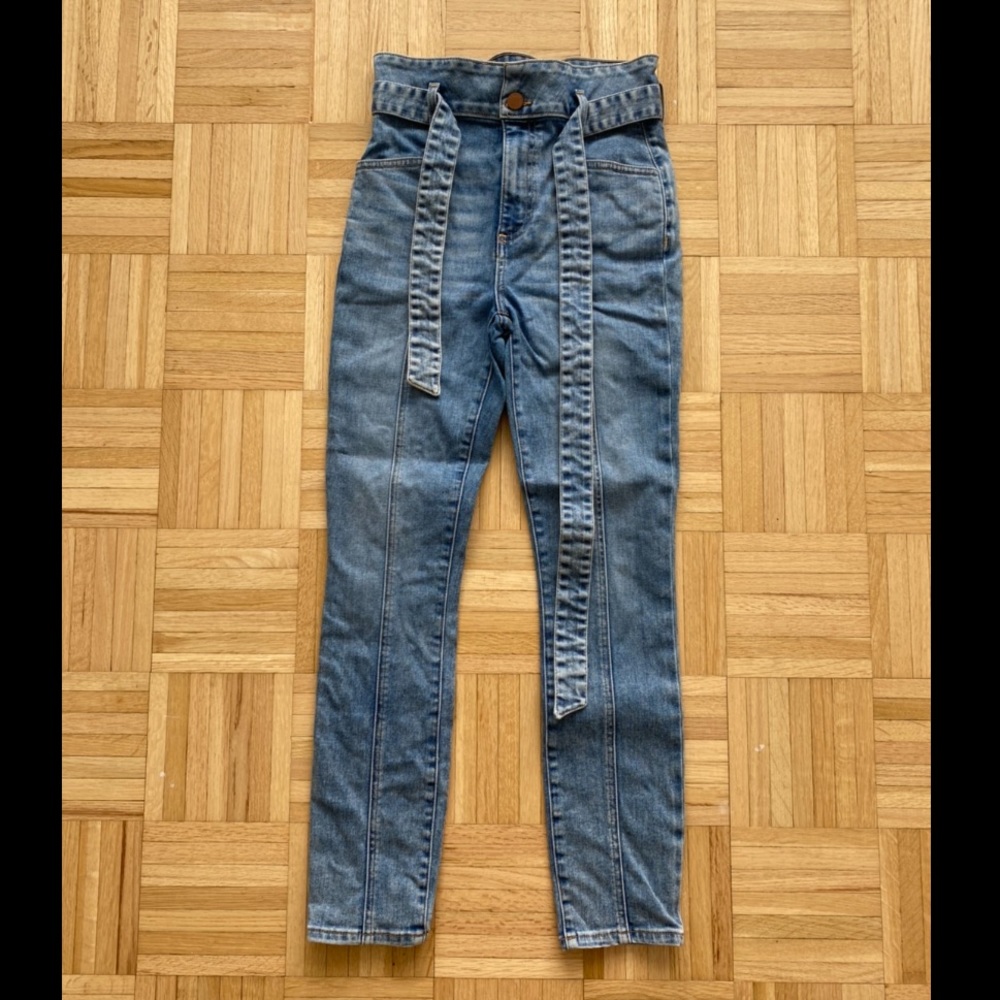 Alice + Olivia Jeans - Picture 4 of 4